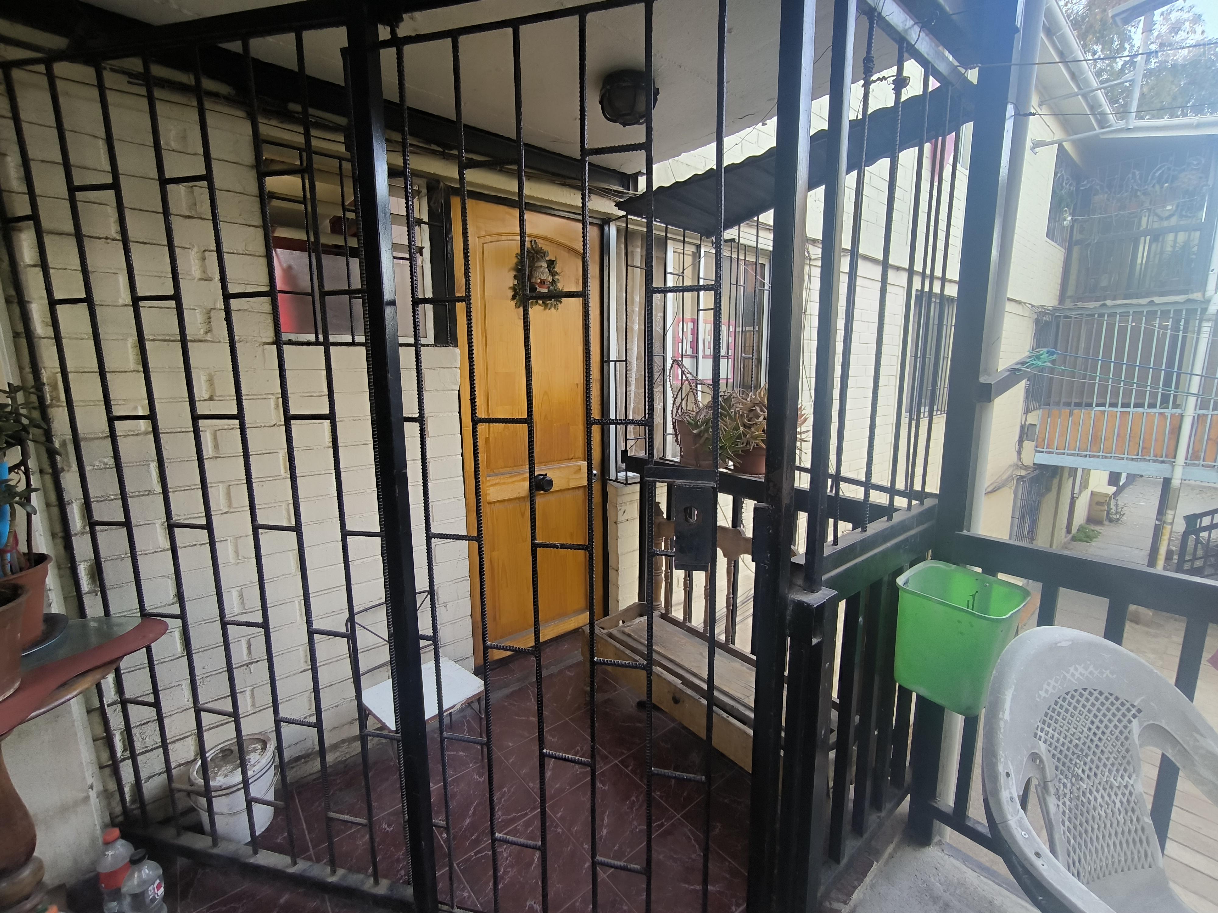 Departamento en venta. 2do. Piso. Villa san Miguel 6. Puente alto.